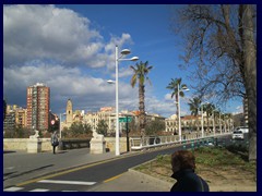 Boulevard next to Torres de Serranos